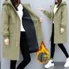 Trench Coats Femmes Automne Hiver Capuche Cordon Poche Zipper Long Outwear Plus Taille Dames élégantes Épaissir Coupe-vent 210820