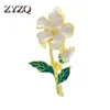 Broches, Broches ZYZQ Broche Fleur Blanche Dégoulinant D'huile De Haute Qualité Coréenne Pour Les Femmes Ins Simple Fille Gardénia Écharpe En Soie Vêtements Accessoires