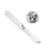 صغيرة الفضة اللون scalpel بروش جراحة سكين التلبيب دبابيس الطبية أدوات التشريحية مجوهرات هدايا للأطباء الطبيب