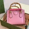 Borsa tote classica in bambù Borsa quadrata da donna in vera pelle Confezione di grande capacità Borse con fibbia di alta qualità Colori multipli Moda semplice