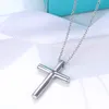 Naszyjnik krzyżowy Crucifix Diamentowe Diamentowe Naszyjniki Ins Design Proste srebrne modne łańcuchy biżuterii Hip Hop dla kobiety Q0803261F