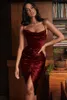 Deive Teger sexig vin röd spaghetti rem backless inverterad v draped ruched natt club vestidos klänning 8361 210306