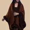 Fauxの毛皮のコートの女性の冬のファッションケープフード付き長袖プラスサイズの緩い厚い暖かい211207