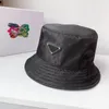 Chapéus de balde de primavera para homens Mulheres visores de luxuris Designers equipados Caps Buckets HATS Mens Bonnet Beanine Caminher P His e Hers D2112093Z