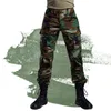 Pantaloni tattici militari Uomini Tuta mimetica Pantaloni cargo SWAT Army Airsoft Abbigliamento Hunter Campo da lavoro Pantaloni da combattimento 28-40 H1223