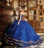 Abiti Quinceanera messicani blu vintage con abito da ballo da ballo in pizzo cristallino Sweet 15 abito 2021 abiti da ballo in corsetto d'oro a più livelli