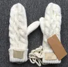 Hoogwaardige merkhandschoenen Unisex Wool Mittens Fashion Designer Warm Glove Twist Gebreide Mitten 5 Kleur