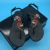 Zomerschoenen Aankomst sandalen Parrot Rhinestones Design vrouwen echte lederen strappy flats sandalen