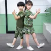 vêtements de l'armée des enfants