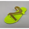 Zomer vrouwen slippers designer sandalen open teen diamant platte glijbanen sexy flip flop 7 kleuren