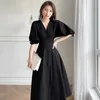 Hepburn Black Dress Puffy Sleeve Sommar V Neck French Style High Waist A-Line Party Dresses Elegant Damkläder 210608