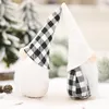 Gnome de Noël sans visage fait à la main à carreaux noirs et blancs Forêt Old Man Doll Décorations de plateau à plusieurs niveaux LLB12338