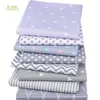 Chainho, 8st / Lot, Grå geometrisk serie, tryckt Twill Bomullstyg, Patchwork Cloth för DIY Sy Quilting Babyschild Material 210702