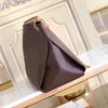 حقيبة يد نسائية كلاسيكية كبيرة من الجلد المنسوج بمقبض كبير مغلفة بزهرة قماشية مطبوعة للسيدات حقيبة كتف عالية الجودة