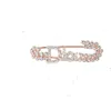 Marque Designer Broche Célèbre Lettre Diamant Broches Pin Gland Femmes Haute Qualité Cristal Strass Perle Bijoux Vêtements Decor8996011