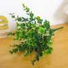 Decoratieve bloemen kransen kunstmatige groene plant plastic eucalyptus blad bos stijl thuis woonkamer feest kerstmis bruiloft nep decor