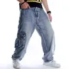 Hip hop jeans män sidfickor denim overall byxor harems stora storlek 44 baggy lös passform man 211108