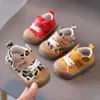 Primavera Autunno Baby Boy Girl Scarpe Fashion Leopard Canvas Sneakers Antiscivolo Suola morbida Neonato nato Scarpe da bambino Primi camminatori 210713