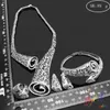 Ohrringe Halskette 2021 Ankunft nigerianischen Großhandel aushöhlen Schmuck-Sets für Frauen dekoratives Geschenk Vergoldung Schmuck-Set