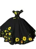 Girasoles vintage Vestidos de quinceañera bordados Charro Estilo mexicano Fuera del hombro Corsé con lazo grande Vestido de fiesta dulce 16 P243V