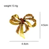 Pins, broscher Cindy Xiang Rhienstone Bow för kvinnor Vintage Antik Guldfärg Eleagnt Lady Pin Cloth Dress Hat Tillbehör Bra present