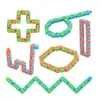 10色のスタイル24リンクWacky Tracks Snake Puzzle SnapとClick Sensory Fidget Toys不安ストレスリリーフADHDニーズ教育党は指を忙しくしています