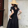 Korejpaa femmes robe coréenne Chic français élégance col en v creux dos simple rangée bouclé plissé taille à manches courtes Vestido 210526