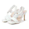 Soft Belt High-Heeled Sandals Bekväma fot som täcker sandaler Fysisk butik