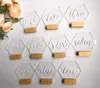 Décoration de fête de mariage Acrylique Hexagone Script Numéros de table Support en bois Naturel Classique Événement Décor Centre de table Place Card291t