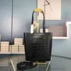 Il motivo a coccodrillo è fantastico. Small Totes Shopping bag portata con tracolla lunga Versatile, semplice e borsetta