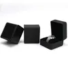 Watch Box PU Läder Armbandsur Display Boxar Armband Smycken Förvaring Arrangör Presentfall Retail Packaging