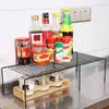 Skåp Hylla Arrangörer Stackable Expanderbar uppsättning av 2 Metal Köksräknare Hyllor Mini Storage Rack Retractable 211112