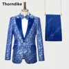 bleu royal couleur costume pour hommes
