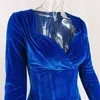 Sexy Bodycon-Kleider für Frauen Kleidung Sexy Club Outfits für Frauen Clubwear Samt Kleid Blaues Slip Kleid Neue Ankunft 2022 Frühling G0214
