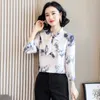 Koreanska Silk Blusar Kvinnor Satinskjorta Damer Skriv ut Blus Topp Plus Storlek Kvinna Kortärmad Bow Shirts Blusas Femininas Elegante 210531