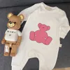 Yenidoğan Bebek Tulum Kız ve Erkek Uzun Kollu Bahar pamuklu giysiler Marka Mektup Baskı Bebek Romper Çocuk Ourfits