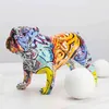 Yaratıcı Renkli İngilizce Bulldog Figürinler Modern Grafiti Sanat Ev Süslemeleri Odası Kitaplık TV Kabine Dekor Hayvan Süs 211105