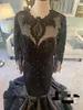 Robe de mariée sirène gothique noire avec manches longues perles perles dentelle satin robes de mariée colorées non blanches sur mesure robes vintage