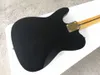 Guitarra elétrica preta fosca da fábrica com pescoço amarelo de bordo, ligação amarela, pickguard preto, hardware de ouro, fornecer serviços personalizados