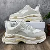 Paris 17FW Chaussures de marche Papa Chaussures Chaussures Femme Triple S Casual Chaussures Baskets pour Hommes Femmes Vintage Old Grandpa Trainer Outdoor