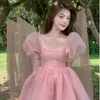 Casual Sukienki Neploe Sweet Cute Woman Sukienka Square Collar Rękawem Puff Rękaw Robe Szczupła Talii Gaza Pompatyczna Bow Sexy Backless Vestidos Mujer