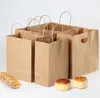 2021 Prezent Wrap 30 sztuk Biały / Brązowy Torba Papier Kraft Małe Torby z uchwytami Pieczenia Ciastko / Pakowanie chleba Takeaway 15x15x17cm1