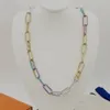 Europa Ameryka Moda Biżuteria Zestawy Mężczyźni Złoto Silver Rainbow-Color Hardware Grawerowane V List Signature Chain Naszyjnik Bransoletka M80177 M80178