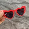 50 PCS Vintage Enfants Lunettes de Soleil Enfants Marque De Mode Coeur Amour Cure Rose Lunettes de Soleil Filles Garçons Lunettes de Soleil Bébé mode Oculos fa8335423