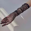 Gants en maille élastique sexy avec diamants flash colorés Bungee Performance sur scène Filet de pêche creux Punk Hiphop R51 pour femmes 220113