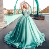 Stijlvolle Beaded Princess Prom Dresses Halter Dompelende Neck Plooited Avondjurken Geappliceerd Sweep Trein Satijn Een lijn Formele Jurk