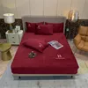 High Quality Bedding sets Winter Thick Warm Milk Velvet Non Slip Fitted Sheet 3PCS Set with Velvet Bedspread