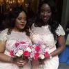 2021 Tanie Sexy Blush Różowe Afryki Druhny Suknie Cekinowe Koronki Szyfonowe Krótkie Rękawy Kraj Formalny Plus Size Maid of Honors Rown