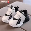 Boyutu 21-30 Çocuk Sönümleme Rahat Sneakers Erkek Aşınmaya Dayanıklı Sneakers Kızlar Hafif Ayakkabı Bebek Patiği ile Nefes 210312