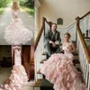 Rumieniec różowe sukienki Syrenka kryształy z koralikami Ruche Ruche ukochany dekolt Sieknięcie Koronki w górę Country Wedding Sung Vestido 403 403